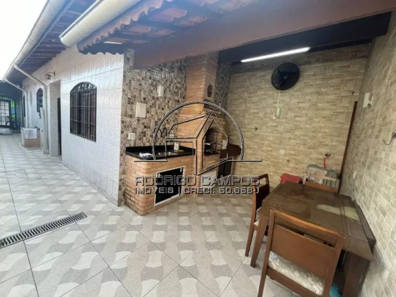 Imagem Espaçosa Casa Geminada 2 Quartos em Vila Assunção - Praia Grande