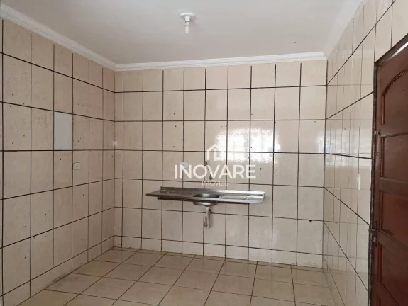 Imagem Casa com 3 dormitórios à venda, 180 m² por R$ 330.000,00 - Jardim Leonora - Itumbiara/GO