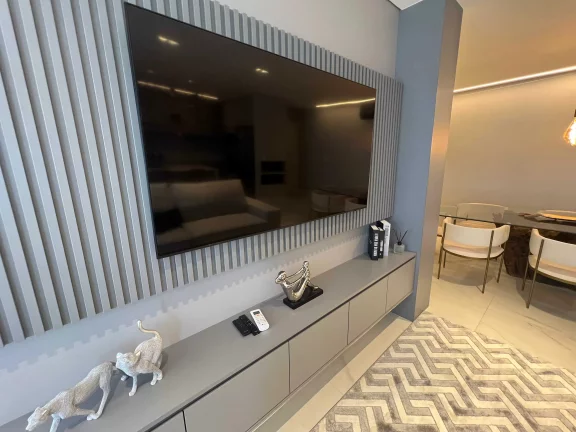 Imagem Apartamento mobiliado com 2 suítes e 2 vagas de garagem na Praia Brava em Itajaí