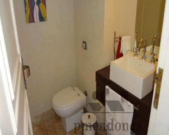 Imagem Apartamento em excelente estado de conservação. Living para 04 ambientes, lavabo, 04 dormitórios ...