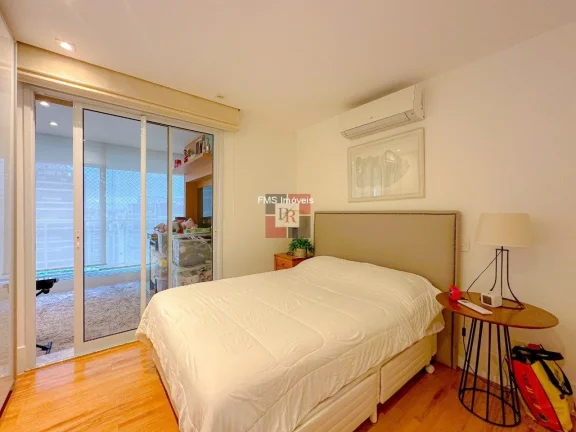 Imagem Cobertura de Luxo à Venda no Brooklin: 3 quartos, 3 suítes, 2 salas, 3 vagas de garagem, 229m² - São Paulo-SP!