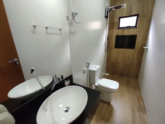 Imagem Casa De 3/4 Sendo Dias Suites No Jardim Marista Em Trindade