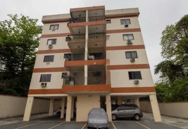 Imagem APARTAMENTO 2 QUARTOS C/ 54M2 - 1 VAGA - JACAREPAGUÁ - RJ LEILÃO PRAÇA ÚNICA 19/01/2026 - VALOR INICIAL DE VENDA: R$ 189.200,00 Á VISTA COM 10% DE DESCONTO.