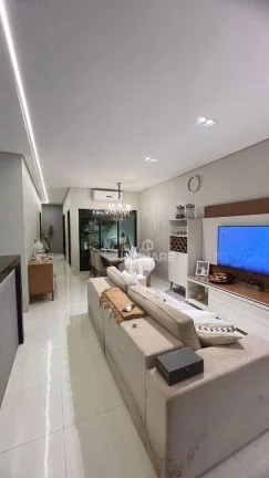 Imagem Casa com 3 dormitórios à venda, 225 m² por R$ 850.000,00 - Jardim Leonora Ll - Itumbiara/GO
