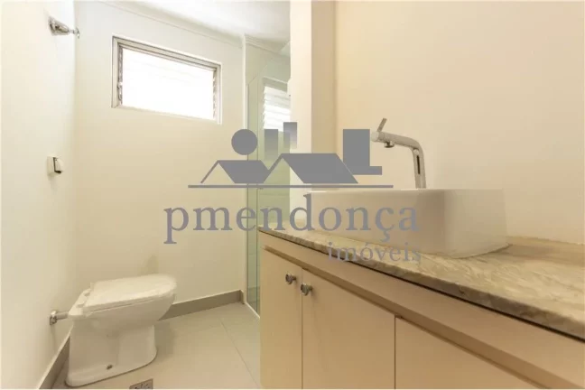 Imagem Apartamento à venda em Higienópolis com 4 quartos (1 suite) e 2 vagas, 200m2.