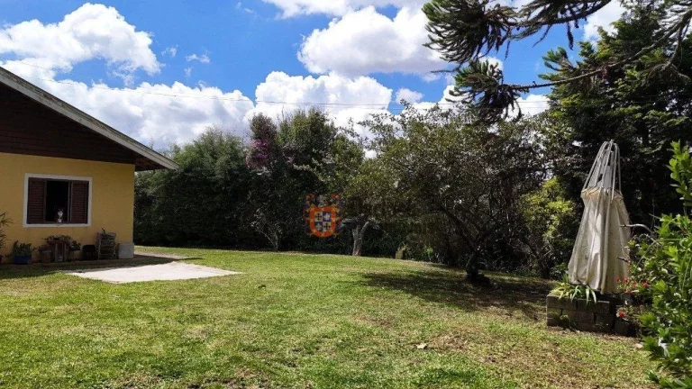 Imagem Casa com 4 dormitórios à venda, 222 m² por R$ 960.000 - Vila Abernéssia - Campos do Jordão/SP