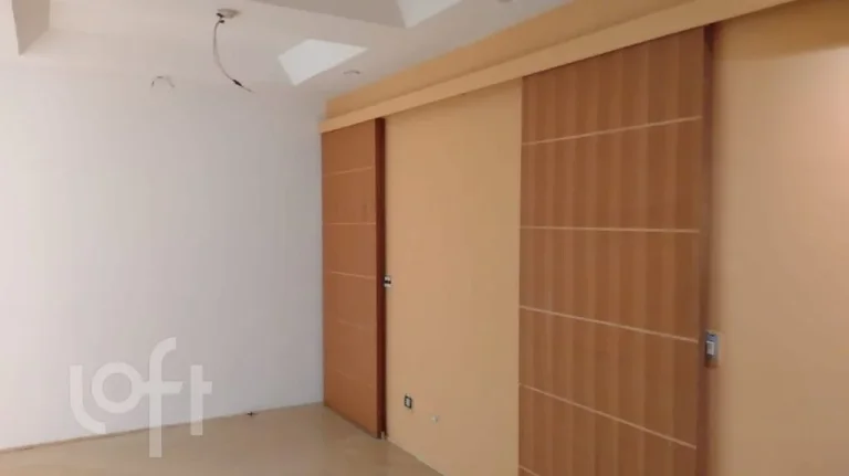 Imagem Apartamento 108M², 2Q, 1 Sala Estendida, 1 Banheiro, Dependência Completa de Serviço, Piscina, Salão de Festas, Portaria 24h.