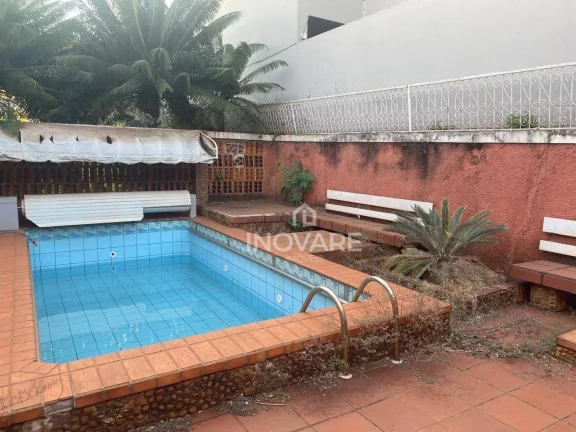 Imagem Casa com 3 dormitórios para alugar, 540 m² por R$ 3.000,00/mês - Setor Central - Itumbiara/GO