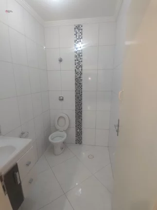 Imagem Sobrado para locação na Vila Prudente, com 2 suítes, 2 salas, quintal e vaga de garagem. Fácil acesso ao METRÔ VILA PRUDENTE e CPTM SÃO CAETANO.