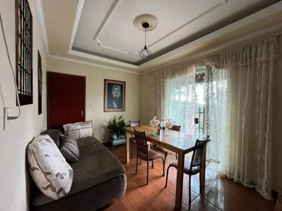 Imagem Cobertura com Potencial para Terraço – 2 Quartos, Sacada e Excelente Localização!