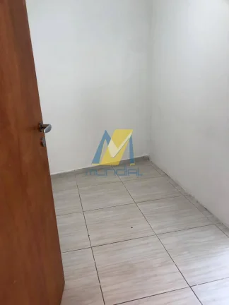 Imagem Sala comercial de 30 m² para locação, com banheiro privativo.