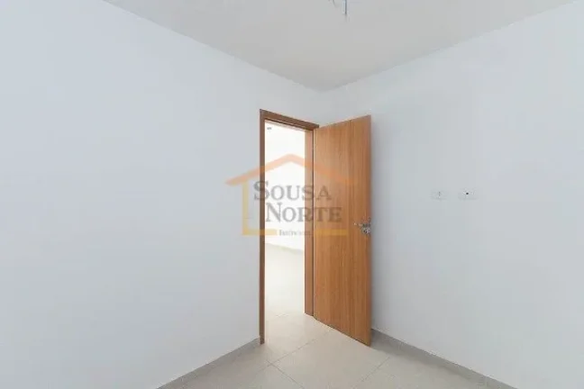 Imagem Apartamento amplo, 2 dormitórios, 1 banheiro, sala dois ambientes, cozinha com gabinete embutido e ...