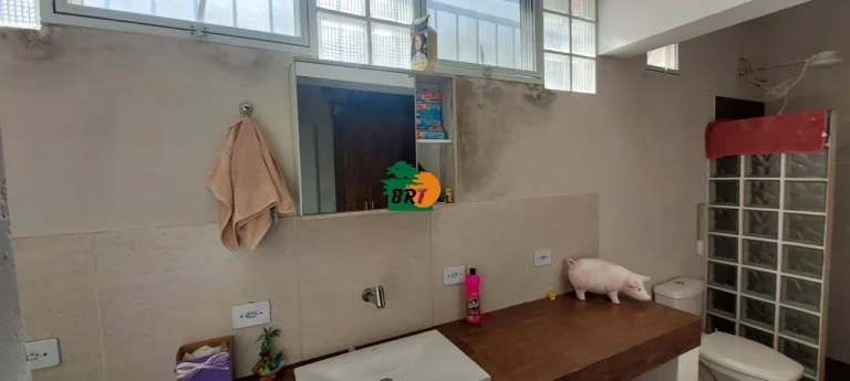 Imagem Casa para Venda em São Roque, Centro (mailasqui), 2 dormitórios, 1 suíte, 2 banheiros, 3 vagas