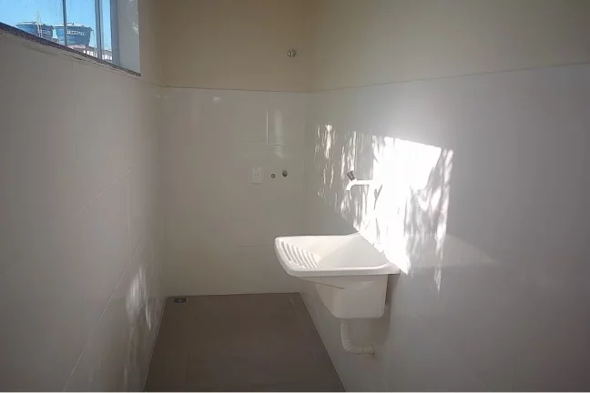 Imagem Casa com 3 quartos para alugar em Pedra de Guaratiba