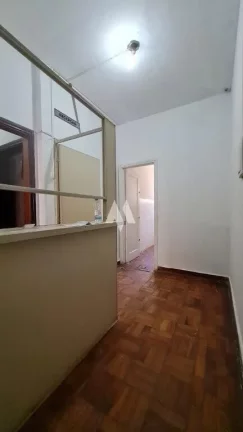 Imagem Prédio Comercial à venda com 4 salas e Estacionamento no Centro de Santos/SP