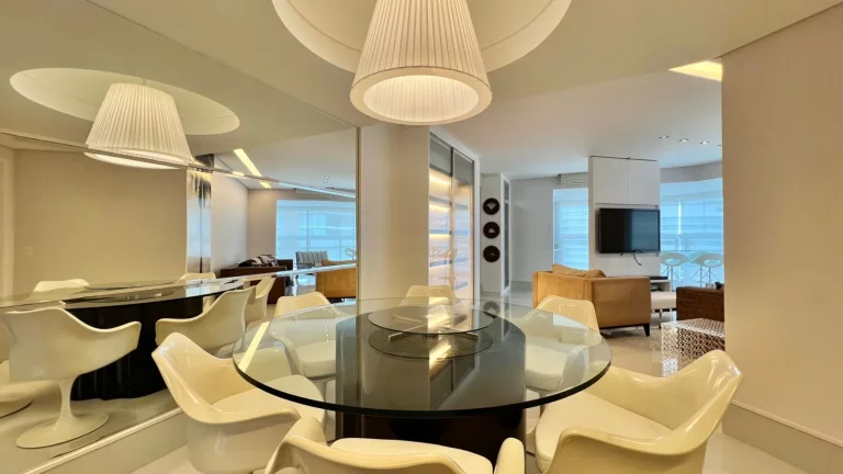 Imagem Luxuoso Apartamento Pé na Areia à Venda em Riviera de São Lourenço Módulo 07 - 4 Quartos, 4 Suítes, 3 Salas, 3 Vagas - 178m²!