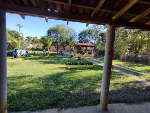 Imagem Chácara com 2 dormitórios à venda, 2611 m² por R$ 350.000,00 - Congonhal - Tatuí/SP