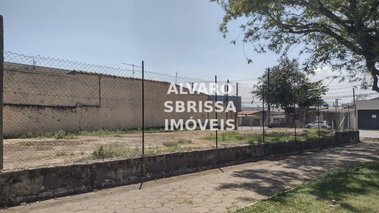 Imagem Terreno comercial perfeito de esquina 397m2 com excelente localização para seu comércio