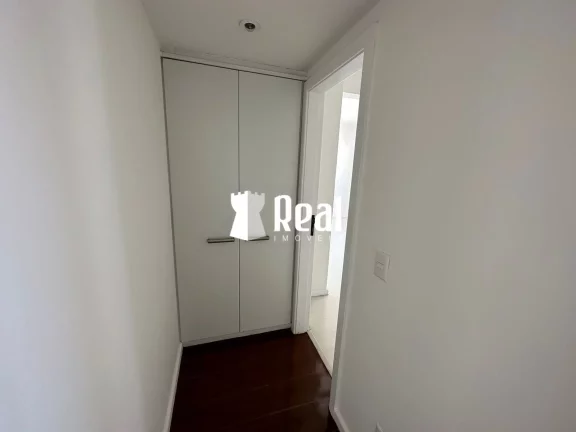 Imagem Píer e Teleférico com Acesso Privativo ao Mar