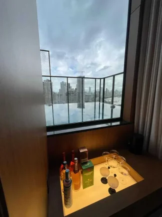 Imagem Cobertura duplex mobiliada com 3 suítes e 3 vagas de garagem com vista beira-rio em Itajaí