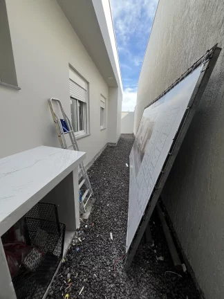 Imagem Casa de 3 quartos sendo um suine no Bosque dos Ipes