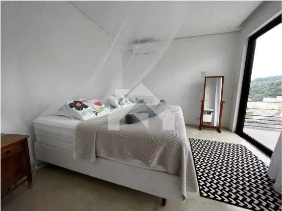 Imagem Casa de Condomínio em Alphaville - Santana de Parnaíba