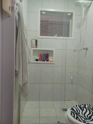 Imagem Casa com 2 quartos, 126m2, à venda