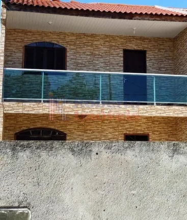 Sobrado com 3 Quartos à Venda no São José II Doc-OK