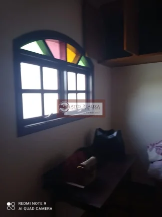 Imagem PORTUNIDADE EXCLUSIVA NA CIDADE DUTRA. Vendo uma casa Assobradada na Cidade Dutra, Próximo ao bolsão de Interlagos. São 3 Dormitórios, sendo 1 Suíte, varanda com vista para a represa, 4 vagas de garagem, Sala 2 ambientes, copa e Cózinha, Área Gourmet com 
