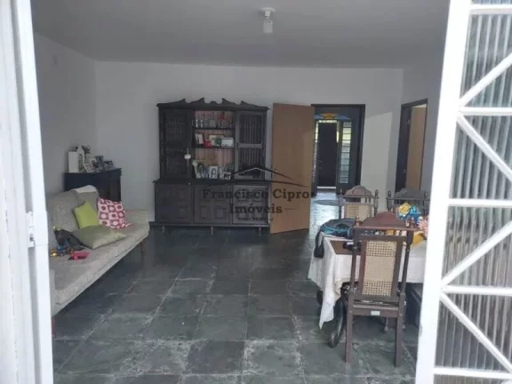 Imagem Casa à venda no bairro Cohab - Guaratinguetá/SP
