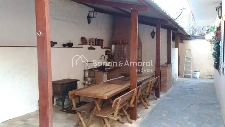 Imagem Amplo sobrado à venda em localização estratégica, próximo ao Cambuí, Avenida Norte Sul e Shopp...