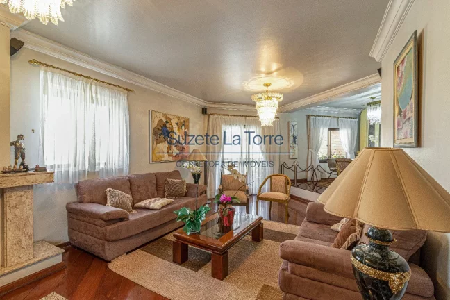 Imagem Apartamento com 217 m², um por andar, 04 suítes, sendo 03 com terraços e a master com closet, hid...