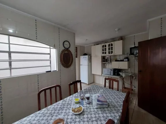 Imagem Casa de esquina 4 quartos - Boa Vista - em Botucatu
