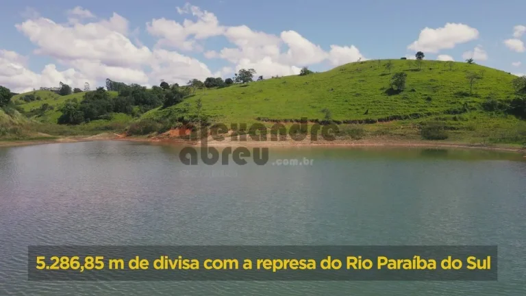 Imagem Fazenda de 130 alqueires à venda em Santa Branca com 30 córregos