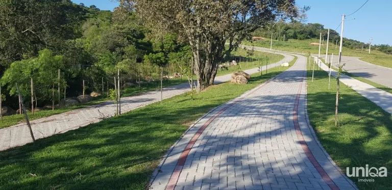 Imagem Lote de terreno para venda no Condomínio Fechado Real Park Santa Maria