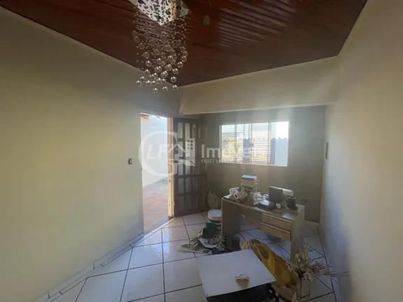 Imagem Casa à venda em Campo Grande-MS, Jardim Bonança: 3 quartos, 2 salas, 1 banheiro, 3 vagas de garagem, 130m² de área.