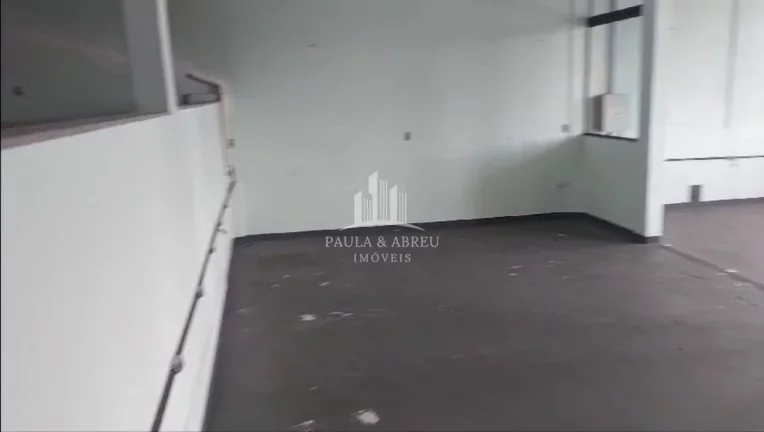 Imagem Aluga-se Salão Comercial de 200m², Energia Trifásica, Acesso 17 degraus, Churrasqueira, Banheiros no Jardim Campo Verde, Mauá-SP