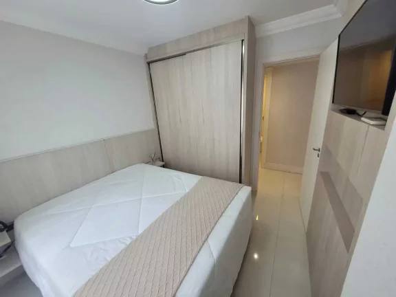 Imagem Apartamento com 3 dormitórios sendo 1 suíte e 1 vaga de garagem, no Centro de Balneário Camboriú