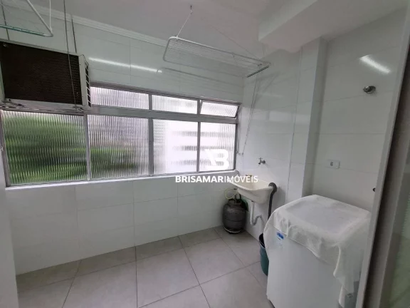 Imagem PITANGUEIRAS- UMA QUADRA DO MAR , TOTALMENTE REFORMADO , CONDOMÍNIO BAIXO , GARAGEM NO PRÉDIO.