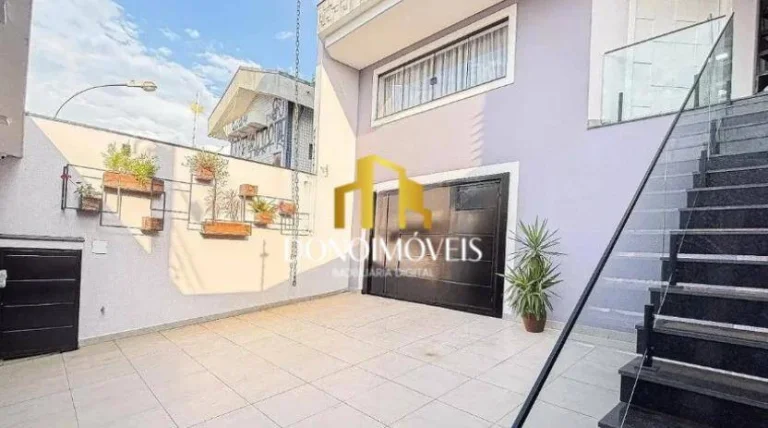 Imagem Casa com 3 Suítes | 8 Vagas | Piscina e Área Gourmet