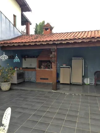 Imagem Sobrado com 341 MÂ². No andar superior temos 4 dormitÃ³rios sendo 2 suÃ­tes, banheiro social e espaÃ...