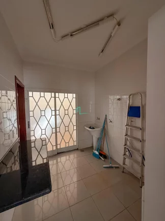 Imagem EXCELENTE CASA À VENDA NO BAIRRO JARDIM LIMA