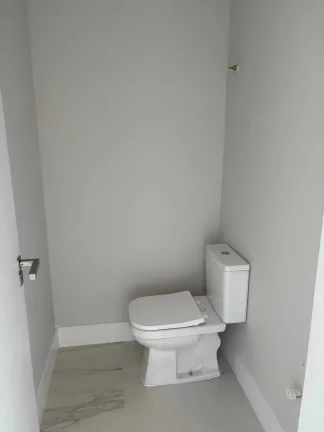 Imagem Apartamento com 3 suítes e 2 vagas de garagem em Piçarras/SC