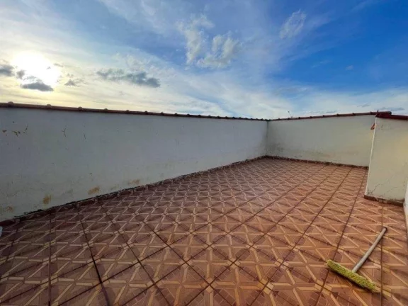 Imagem SOBRADO ESPAÇOSO NO PARQUE DOS PINHAIS