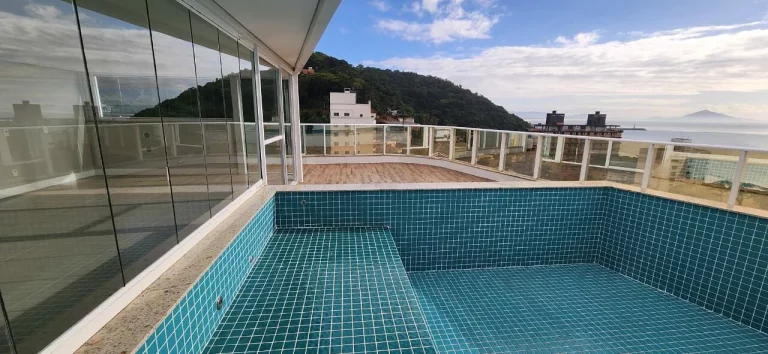 Imagem Apartamento com 4 dormitórios à venda sendo 4 suítes, 276 m² por - R$ 8.500.000,00 - Cabeçudas - Itajaí/SC