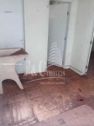 Imagem Casa para Venda em Iracemápolis, Centro, 2 dormitórios, 1 banheiro, 2 vagas