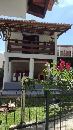Imagem Casa 5 suítes e 3 vagas de garagem a 150m da beira-mar da Praia de Taquaras em Balneário Camboriú/SC