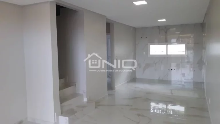 Imagem Sobrado Suíte e 2 Quartos La Salle