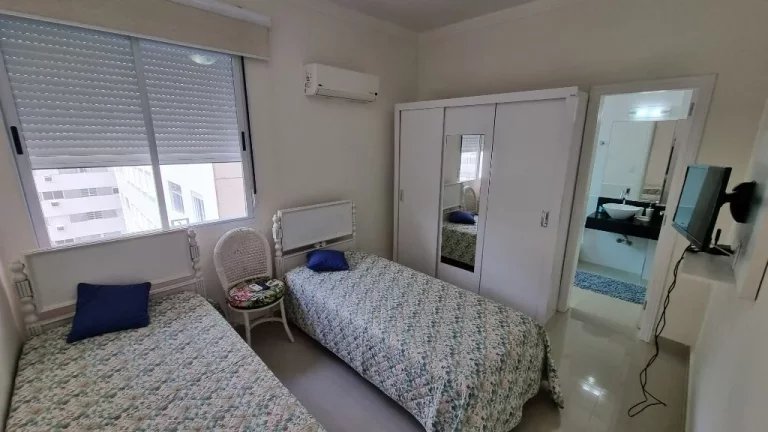 Imagem Apartamento com 3 dormitórios à venda, 90 m² - Pitangueiras - Guarujá/SP