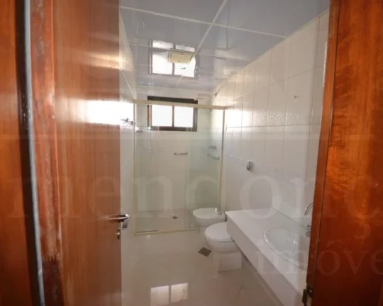 Imagem Apartamento à venda em Perdizes com 4 quartos sendo 2 suítes e 3 vagas, 213m2